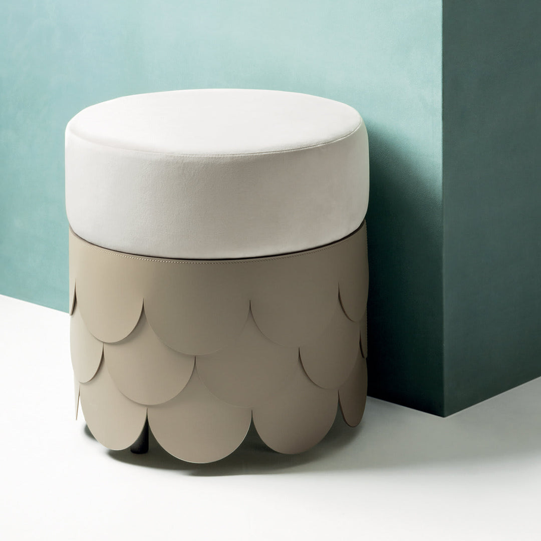 CHARLESTON LEATHER POUF