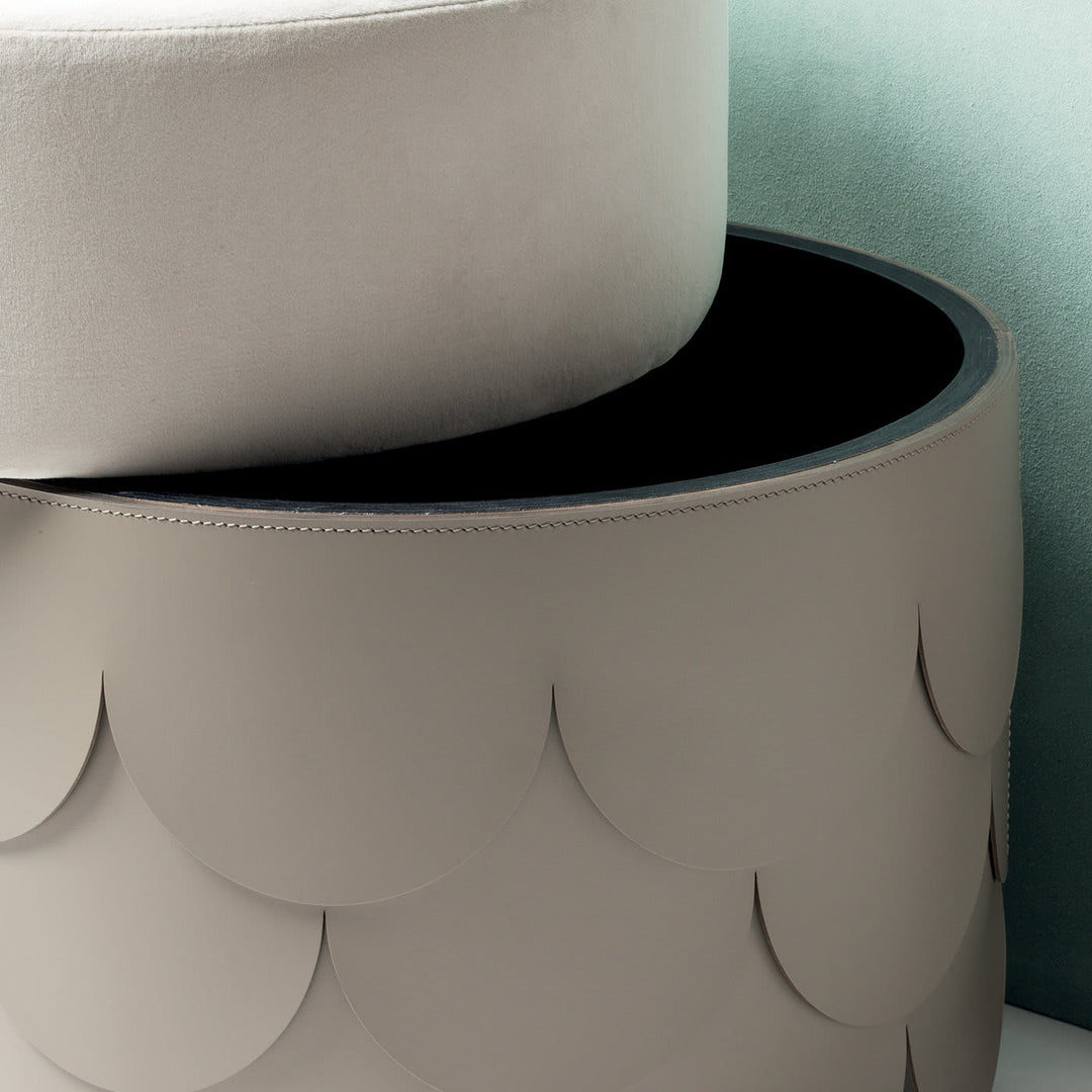 CHARLESTON LEATHER POUF
