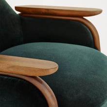 Load image into Gallery viewer, vuelta highback chair