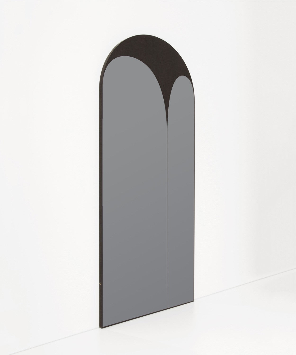 Svale mirror